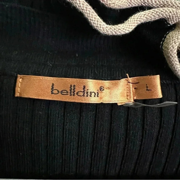 Belldini ribbed knit ruffle neck black cream trim scoop neck long sleeve top Med - Picture 4 of 8